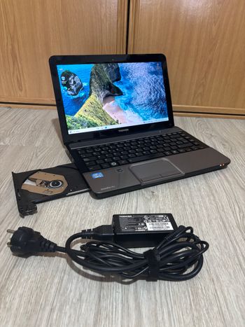 ordenador portátil toshiba satellite pro w10 wifi