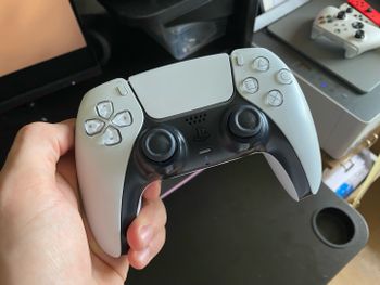 Sony Playstation 5 Dualsense White Controller / Pultelis 