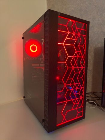 Kompiuteris žaidimams su I7 6700 ir rx570