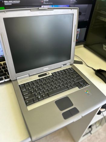 Dell Latitude D505 (PP10L) - Pentium M 1.6GHz/1GB RAM/70GB HDD