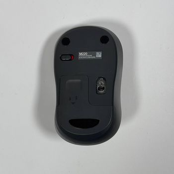 Logitech MK295 Wireless Mouse & Keyboard Combo with SilentTouch Technology