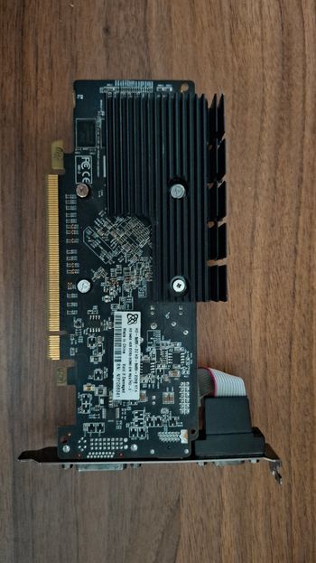MSI Radeon HD 5450 1 GB PCIe x16 GPU