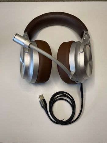 Corsair Virtuoso RGB žaidimų ausinės gaming headset