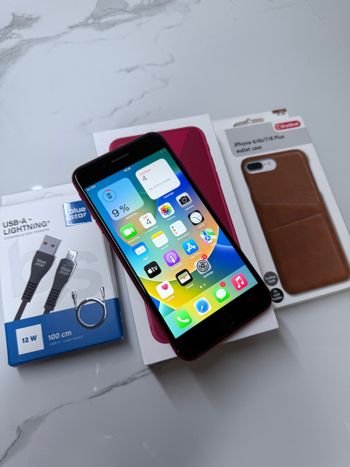 Apple iPhone 8 Plus 64GB Red