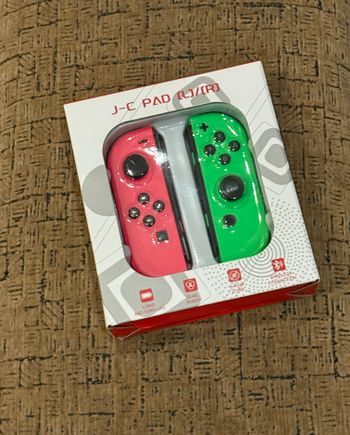 Nauji Nintendo Switch Joy-con pulteliai Red & Green
