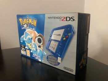 Nintendo 2DS edición especial Pokemon azul + Pokemon X
