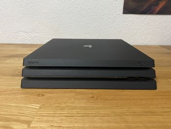 Buy PlayStation 4 Pro + 8 juegos