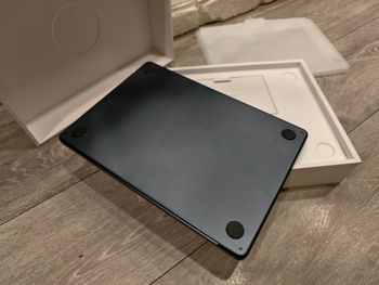 Redeem MacBook Air M3 | 256GB | Midnight 