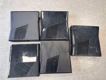Buy Xbox 360 S Slim 6vnt konsolės su defektais