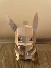 Low poly Pikachu figūrėlė (3d atspausdinta)