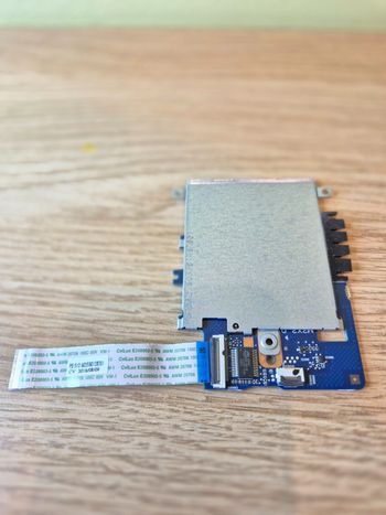 hp elitebook 820 g3 kortelių skaitytuvo plokštė su kabeliu 6053B1167601