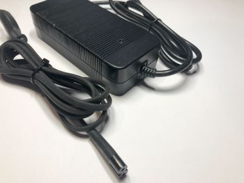 Redeem MDA BC292360020 84W 42V 2A XLR Male Head 3pin 18mm Genuine Adapter Charger