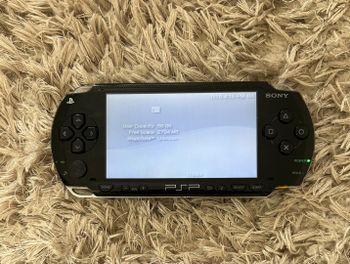 Buy PSP 1000 + 58 zaidimu + Deze!