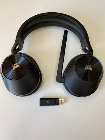 Corsair HS55 Wireless žaidimų ausinės gaming headphones