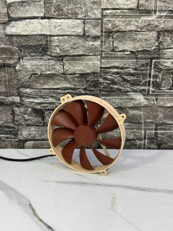 Noctua P14 FLX 140 mm Brown Single PC Case Fan