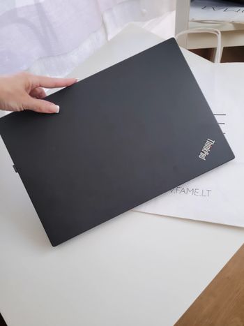 Lenovo Thinkpad T495S AMD Ryzen 5 3500U AMD Radeon RX Vega 10 (Picasso) / 8GB DDR4 / 256GB NVME / 57 Wh / Wireless-AC 9260 / Black