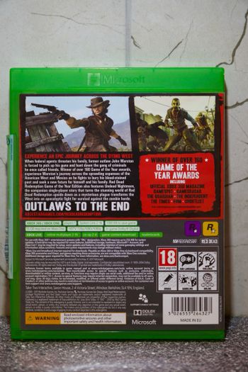 Xbox Series X 1TB + 2 Red Dead Redemption žaidimai (diskai, dėžės)