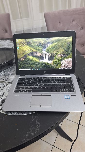Hp elitebook 820 g3 (i7 6th gen/8gb ram/256gb ssd)