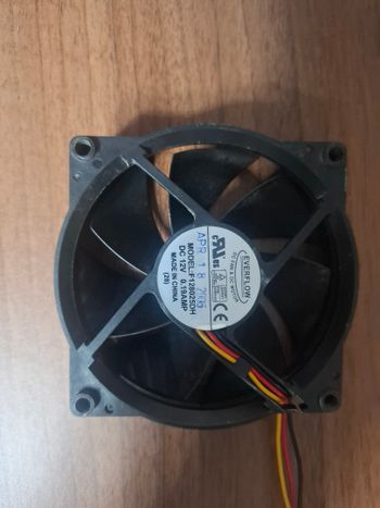 Everflow korpuso ventiliatorius