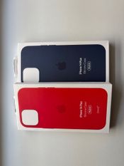 iPhone 14 Plus Silicone Case with MagSafe 