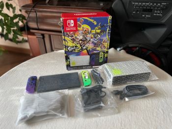 Nintendo Switch OLED 64GB Splatoon Edition