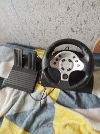 PC Vairas su pedalais