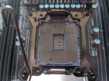 Gigabyte GA-X79-UD3 Intel X79 ATX DDR3 LGA2011 4 x PCI-E x16 Slots Motherboard