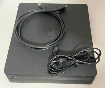 PS4 slim 2Tb