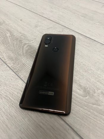 Motorola One Vision Bronze gradient