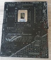 Asus ROG STRIX Z490-F GAMING Intel Z490 ATX DDR4 LGA1200 3 x PCI-E x16 Slots Motherboard
