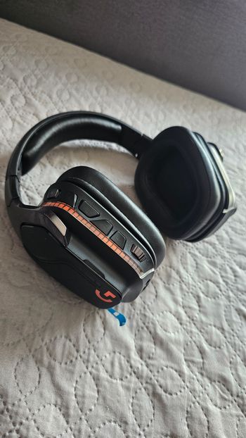Logitech G935