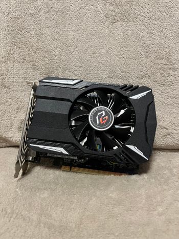 ASRock Radeon RX 550 - 512 2 GB 1183 Mhz PCIe x16 GPU