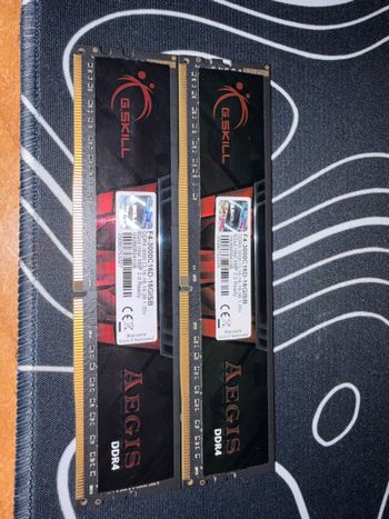 G.Skill F4-3000C16D-16GSXKB 16 GB (2 x 8 GB) DDR4-3000 Black / Camo PC RAM