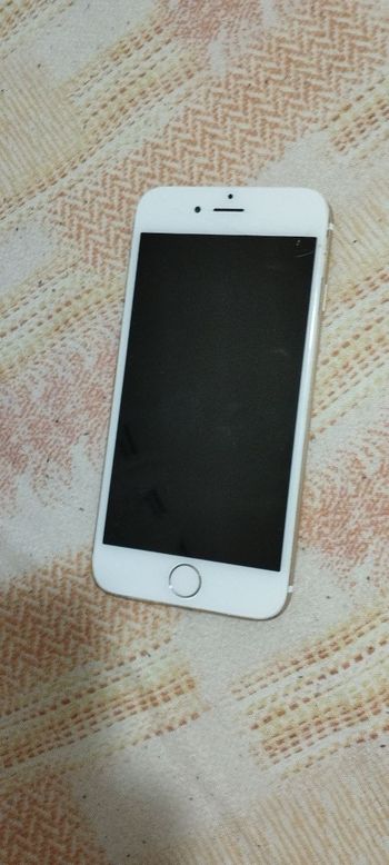 Apple iPhone 6 64GB Gold