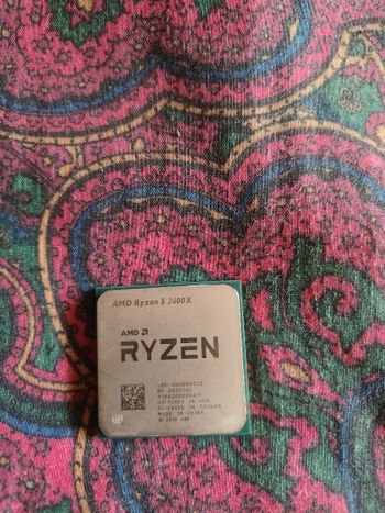AMD Ryzen 5 3600X 3.8-4.4 GHz AM4 6-Core CPU