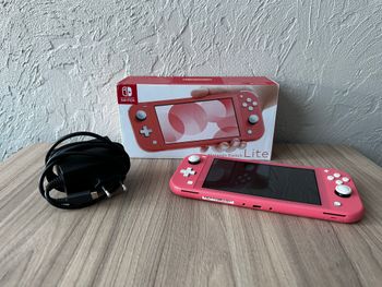 Nintendo Switch Lite, Coral, 32GB