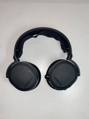 Steelseries Arctis 3 Bluetooth