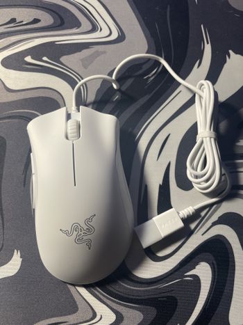 Razer Deathadder Essential White Edition