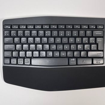 Logitech MK850 Performance Wireless Keyboard and Mouse Combo 2.4 GHz Unifying for sale