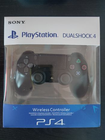 Mando PS4 PRECINTADO Negro