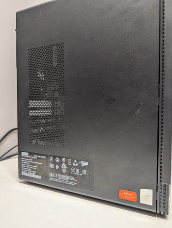 Redeem Lenovo Ideacentre Gaming PC (trūksta cpu, gpu ir nvme)