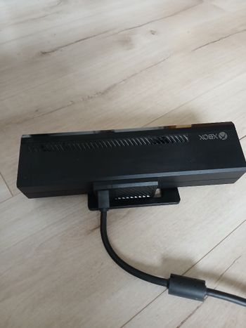 Redeem Xbox one s 1T +kinect kamera ir žaidimas