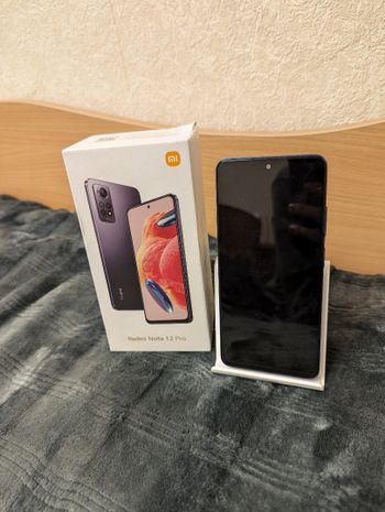 Redmi note 12 pro su motitines defektu