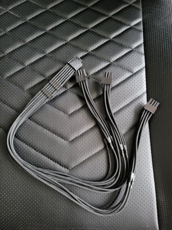 CableMod 12vhpwr cable for Corsair PSU