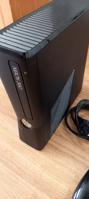 Xbox 360 Slim 