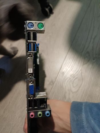 MSI B75MA-P45 Intel B75 Micro ATX DDR3 LGA1155 1 x PCI-E x16 Slots Motherboard