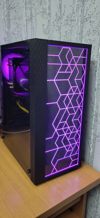 Galingas/išvaizdus žaidimų kompiuteris 