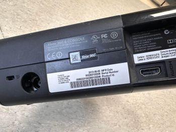 Xbox 360 S Slim 6vnt konsolės su defektais