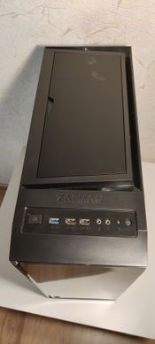 Get Zalman R1 ATX Mid Tower Black PC Case