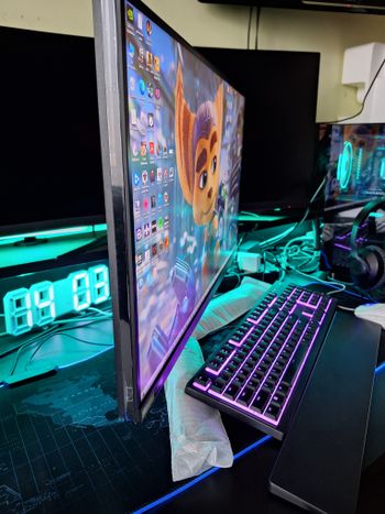 LG UltraGear Gaming 27GN800-B - 27 inch,144 Hz,1 ms,2560 x 1440 monitorius for sale